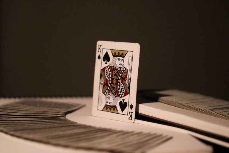 线上平台资金管理五步法：德州牛仔怎么管好筹码更稳？