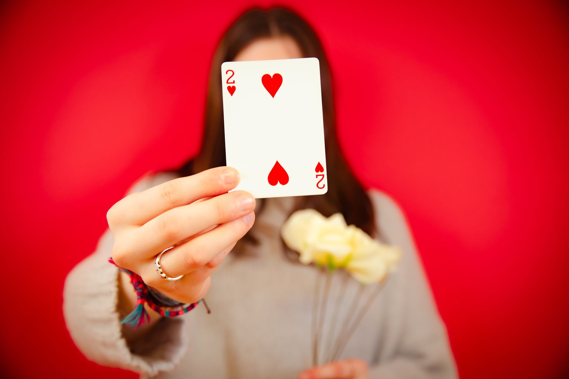 德州牛仔跟注站怎么应对？四个实用策略帮你稳住局面（要点图解）
